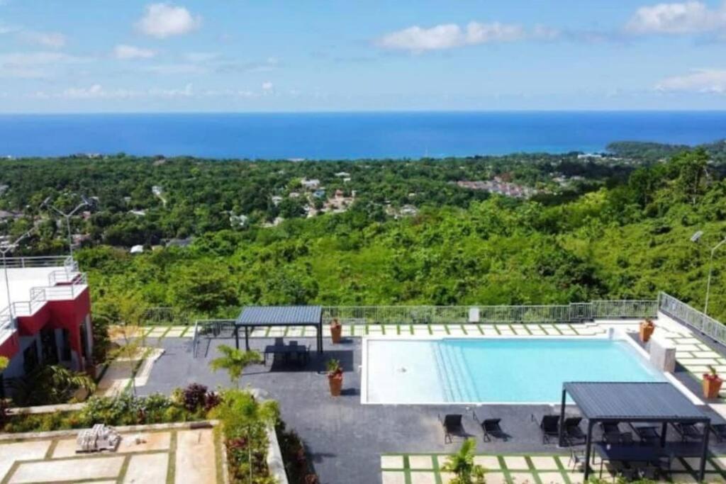 Villa La Rosa With Spectacular View Of Ocho Rios Bagian luar foto
