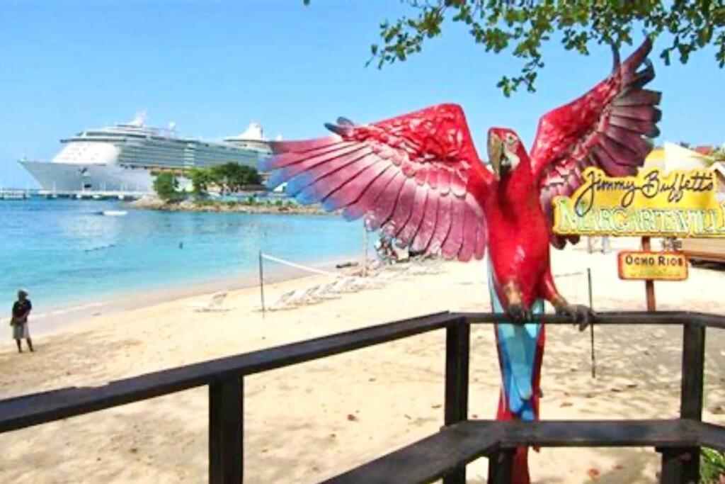 Villa La Rosa With Spectacular View Of Ocho Rios Bagian luar foto